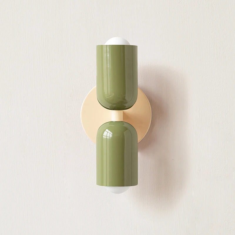 Nowoczesna zielona lampa ścienna LZPZ RUI z dwoma kloszami na okrągłej złotej podstawie