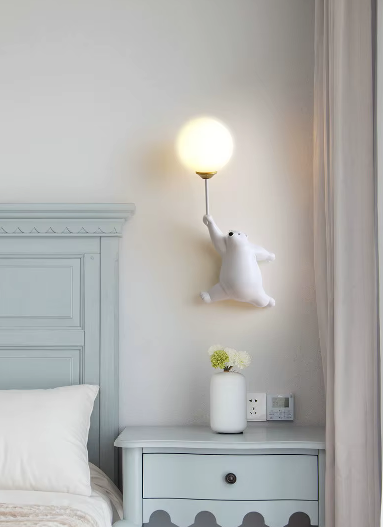 Lampy dla dzieci JIANKEXING z lampą ścienną w kształcie białego misia nad nocną szafką