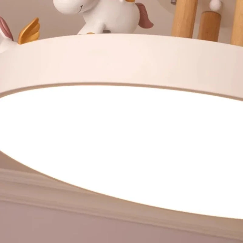 Różowa lampa sufitowa dla dzieci MZISOSOD z miękkim światłem i dekoracją jednorożca