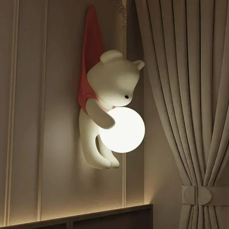 Nordycka lampa ścienna z żywicy LED do pokoju dziecięcego miś
