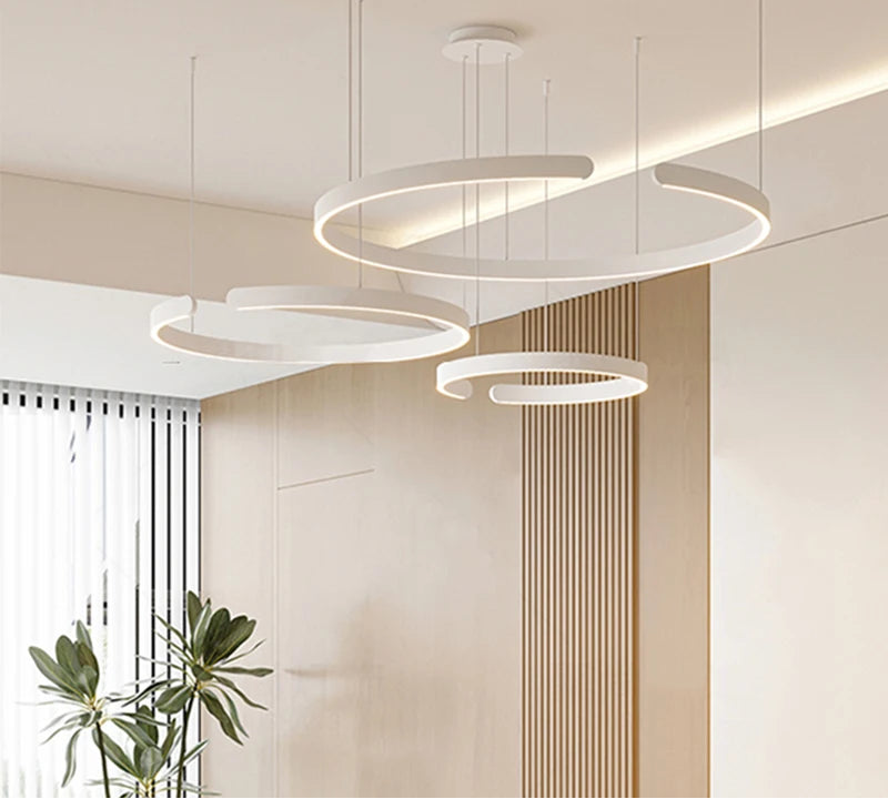 Nowoczesny Luksusowy Żyrandol LED C-Ring o Regulowanej Jasności