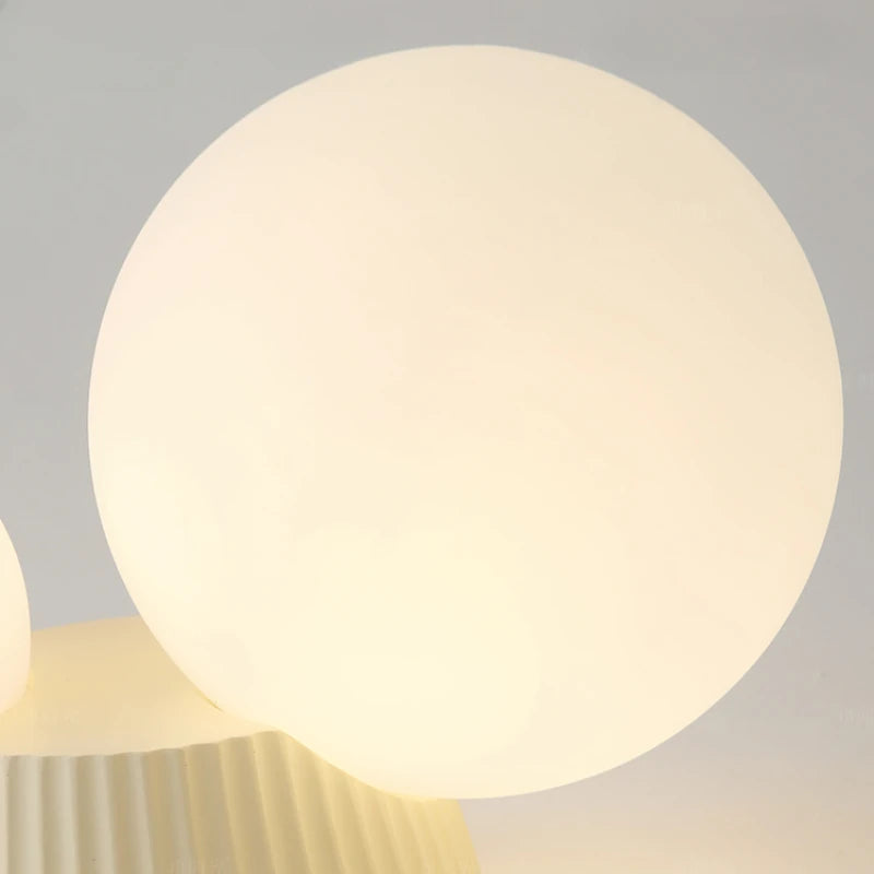 Nowoczesna francuska lampa sufitowa LED do holu i balkonu