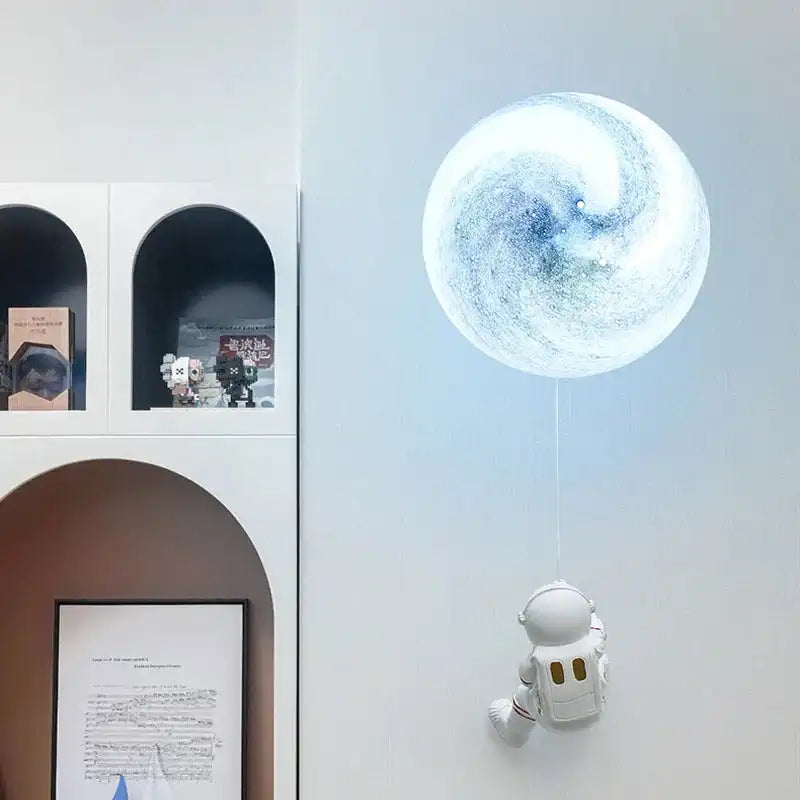 Oświetlenie LED Astrae MARUISAN z kosmonautą jako dekoracyjne światło ścienne