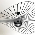 Designerski żyrandol do salonu w nowoczesnym stylu z geometrycznym wzorem