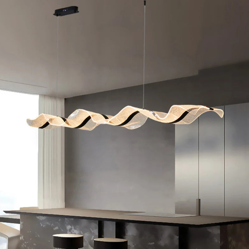 Nowoczesna falista lampa sufitowa LED OEM zawieszona nad wyspa kuchenna lampa do kuchni z ciepłym światłem