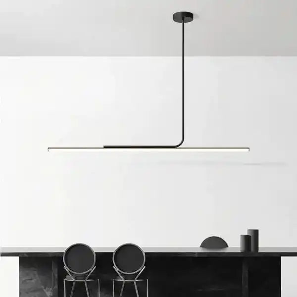 Minimalistyczna lampa do salonu minimalistyczna Gather czarna wisząca nad stołem