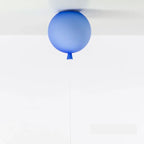 Niebieska kolorowa lampa balonowa zawieszona na suficie nowoczesne oświetlenie