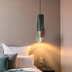 Kreatywna Lampa wisząca, typ nowoczesny, kolor zielony i różowy, kadr przód, przeznaczenie sypialnia