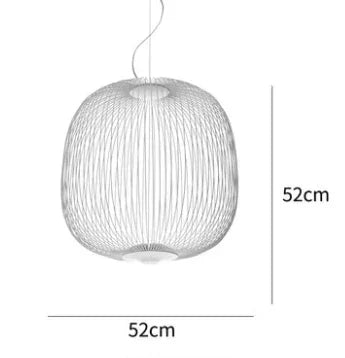 Lampa do salonu Jaśnie Panie, wisząca, biała, kadr z boku, nowoczesny design