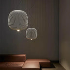 Lampa wisząca Jaśnie Panie, nowoczesna, biała, kadr z przodu, lampa do salonu
