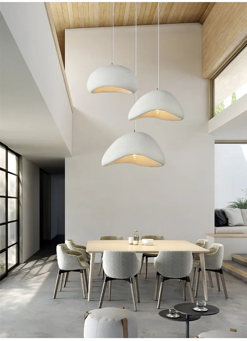 Lampa japandi VIGOUS, wisząca, szara, kadr przód, do jadalni