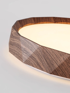 Nowoczesna lampa LED do salonu z drewnianą ramą i miękkim światłem otulającym wnętrze