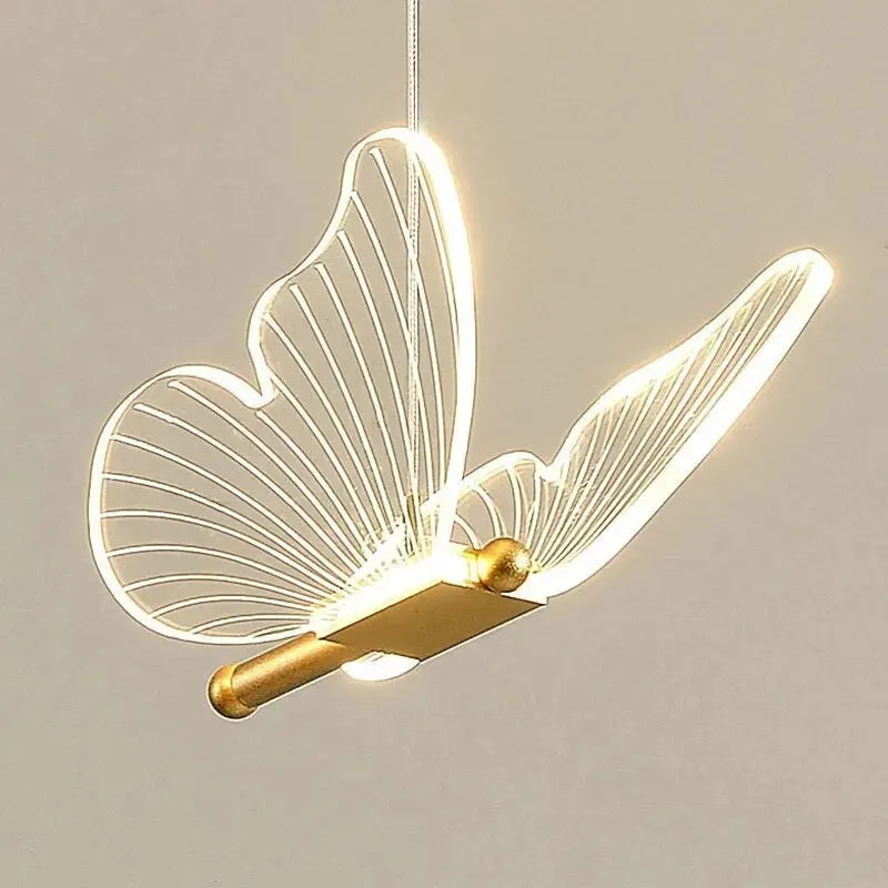 Nowoczesna lampa motyl YUGUUK z delikatnym światłem LED i złotym uchwytem
