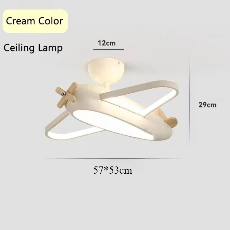 Lampa samolot sufitowa w kolorze kremowym, szerokość 57 cm, wysokość 29 cm, idealna do pokoju dziecięcego