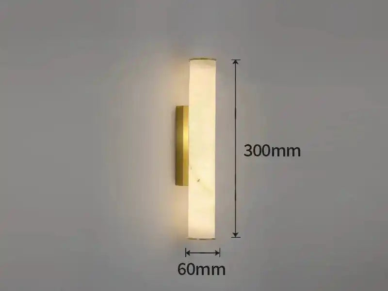 Nowoczesna lampa ścienna oświetlająca miękkim światłem z wymiary 300mm na 60mm