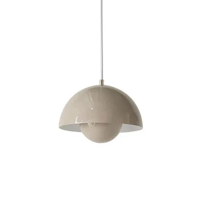 Stylowa lampa sufitowa w kolorze beżowym, idealna do nowoczesnych wnętrz