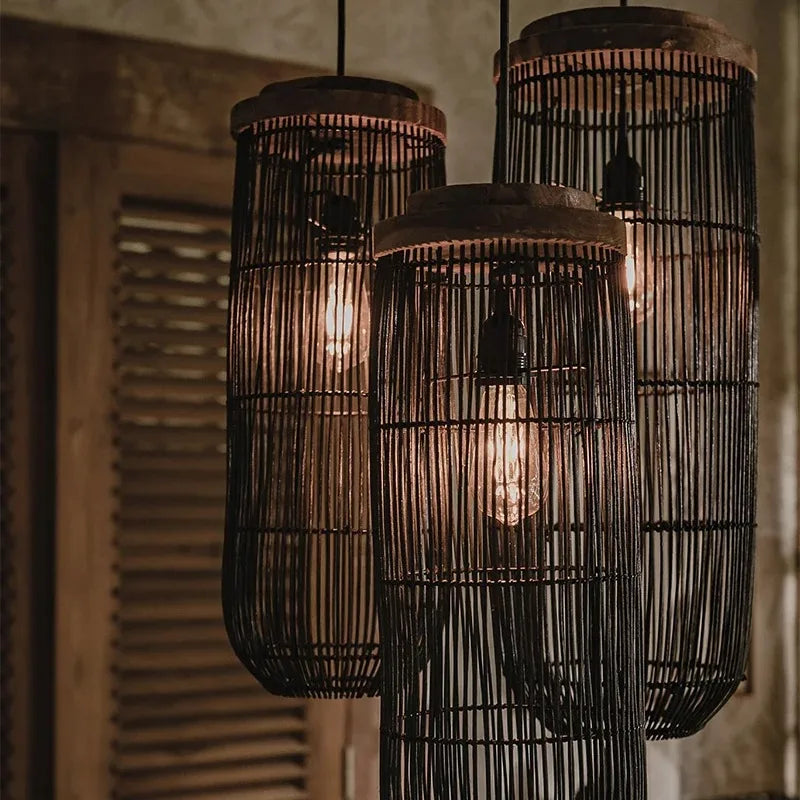 Lampa wisząca BOHO od HomeLover z trzema metalowymi kloszami w stylu rustykalnym