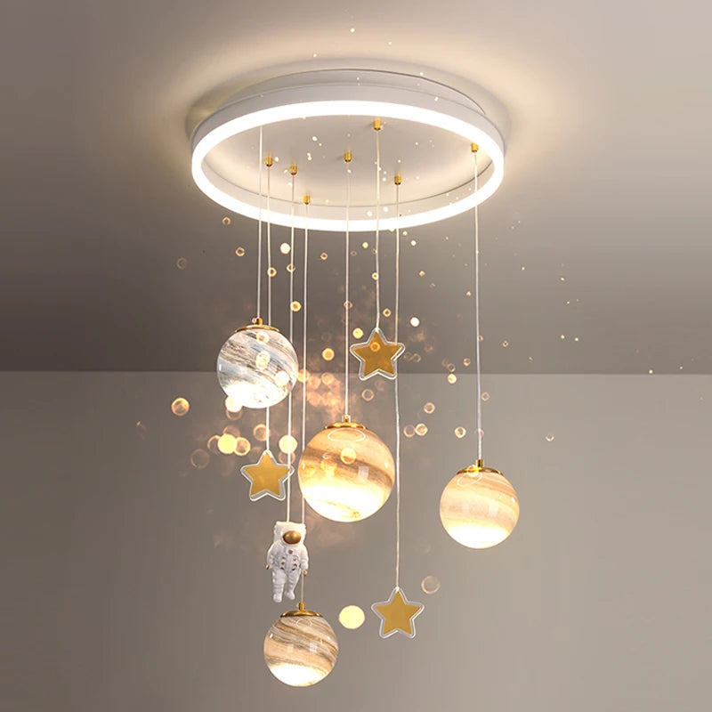 JAYGIY LIGHT nowoczesna lampa z planetami dla dzieci z ozdobami w kształcie gwiazd i astronauty