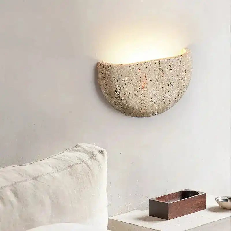 Naturalna lampa ścienna ceropegia wykonana z kamienia emitująca ciepłe światło dekoracyjne