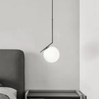 Stylowa lampa do salonu Feimefeiyou z kulistym białym kloszem i czarnym zawieszeniem