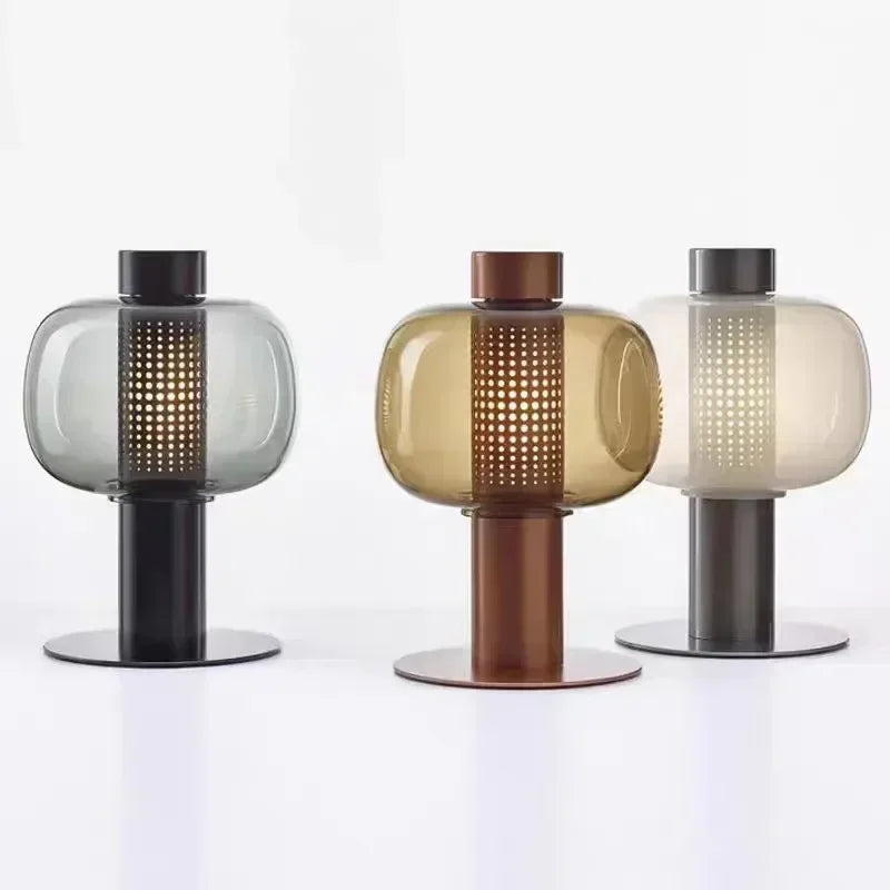 Zestaw trzech nowoczesnych lamp stołowych OEM w różnych kolorach szkła
