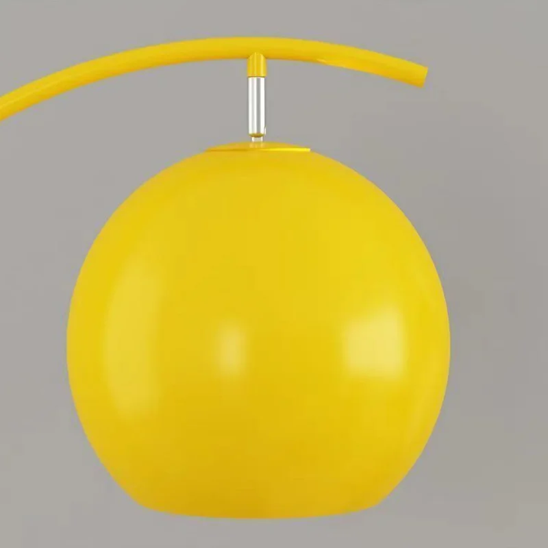 Żółta lampa stojąca JIANKEXING z kulistym kloszem i nowoczesnym designem