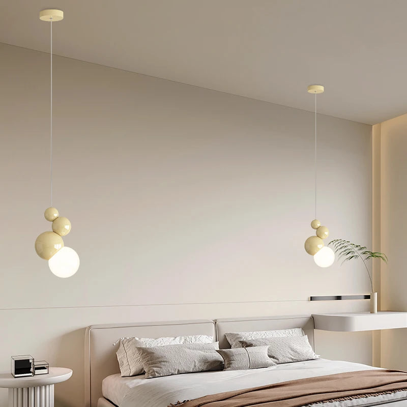 Żyrandol Nordic Eclipse do restauracji i hotelu z lampami LED